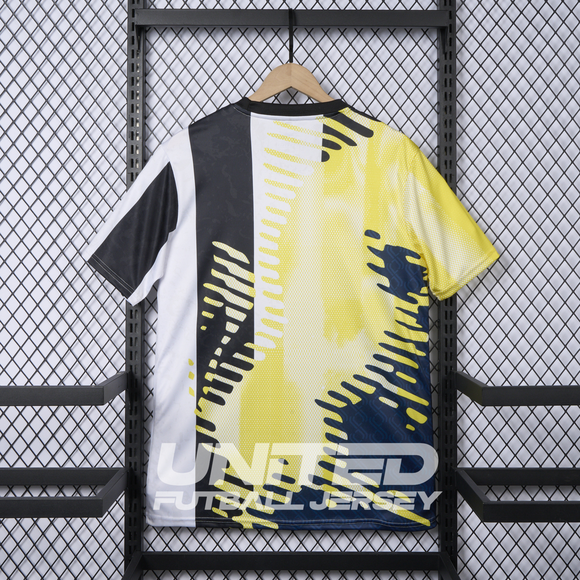 Juventus 24-25 Pre-Match 2 Jersey - Fans Version - JerseysGala