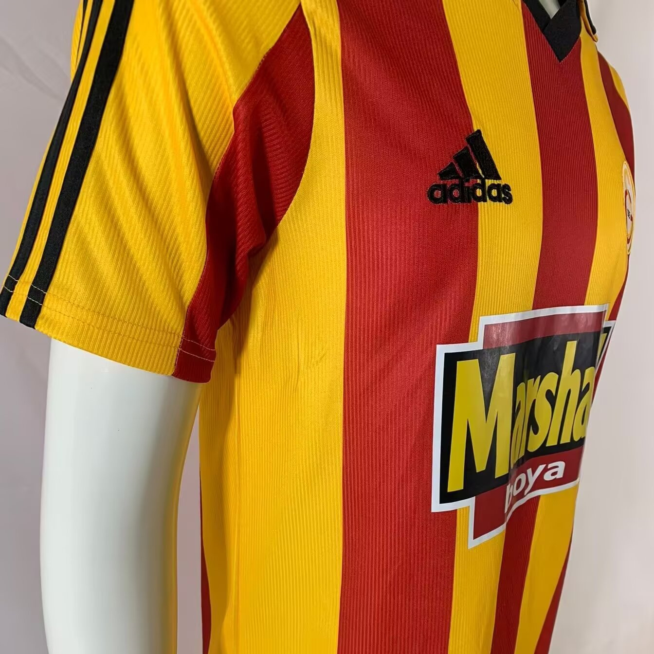 Retro Galatasaray 1999-00 Home Jersey - JerseysGala