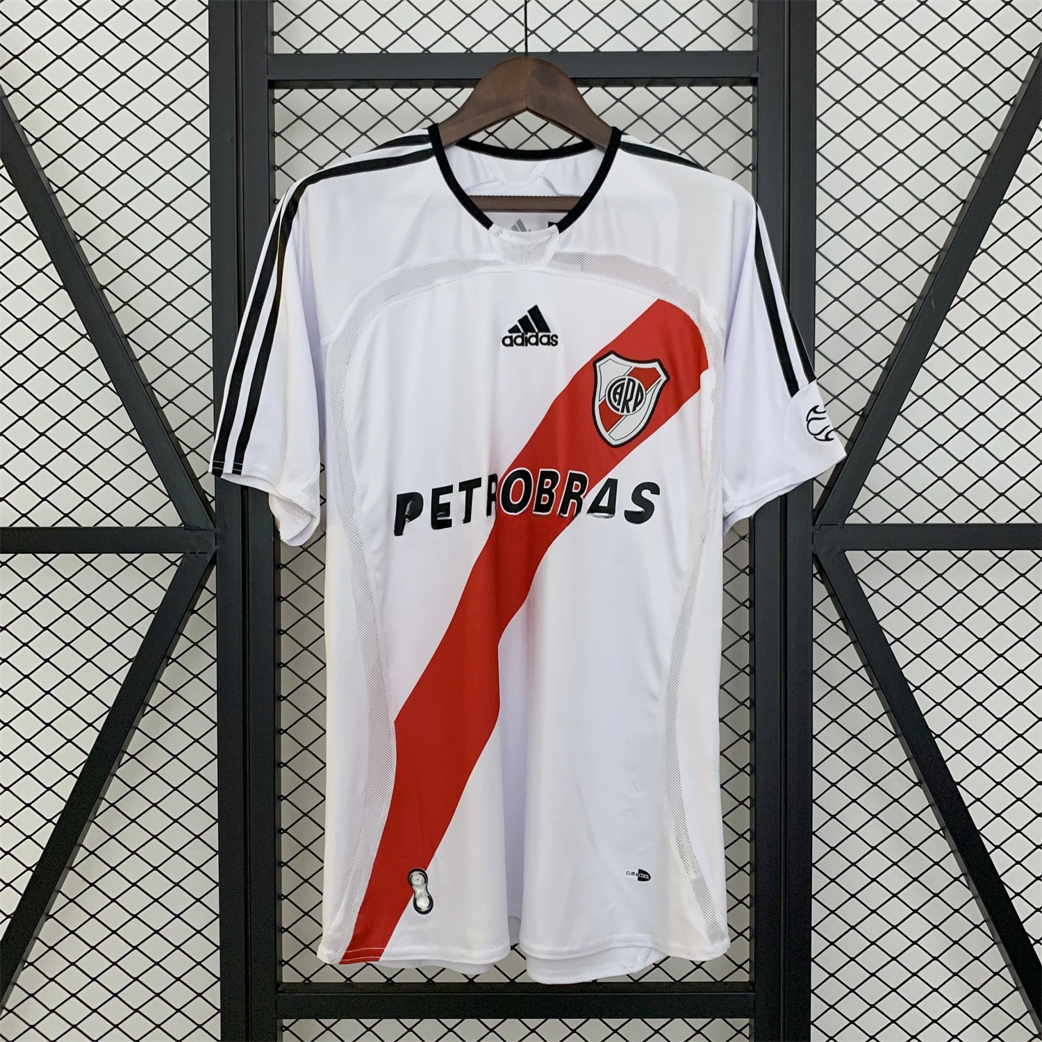 Retro River Plate 2006-07 Home Jersey - JerseysGala