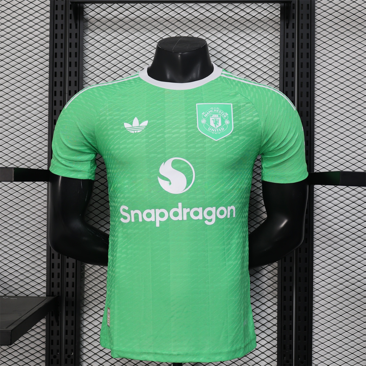 Manchester United 25-26 Trefoil Green Goalkeeper Jersey - Player Version - JerseysGala
