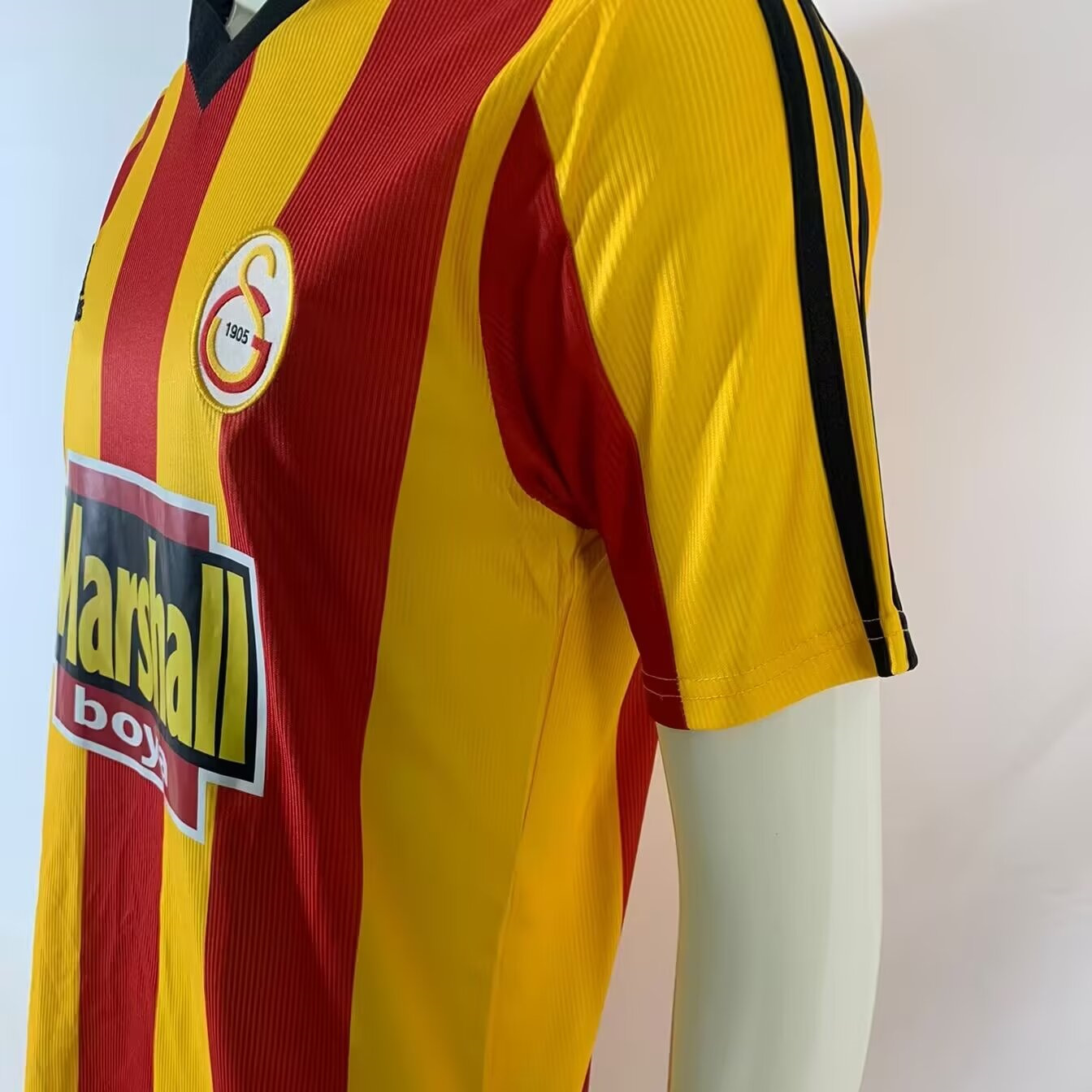 Retro Galatasaray 1999-00 Home Jersey - JerseysGala