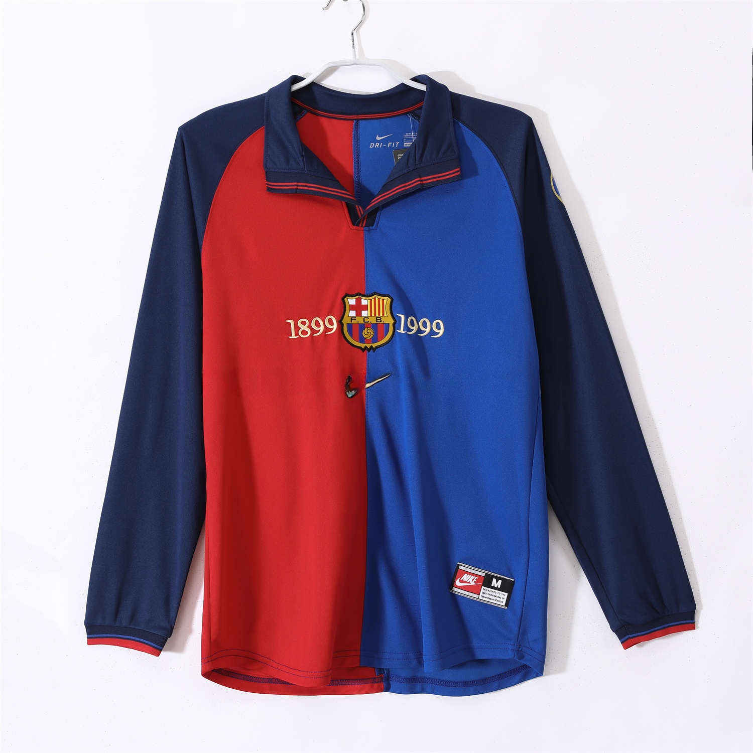 B.A.R.S.A Retro 99-00 Home Long Sleeves Jersey - JerseysGala