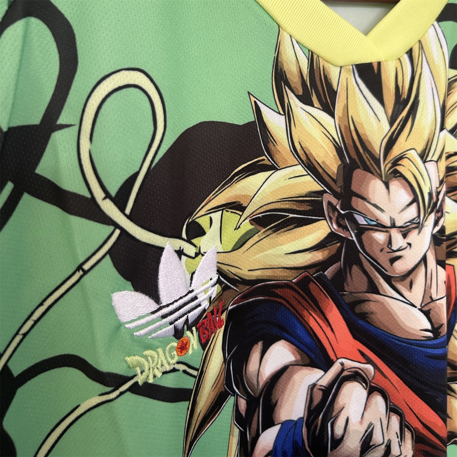 Japan 25-26 Dragon Ball Golden Hair Goku Green Special Jersey - Fans Version - JerseysGala