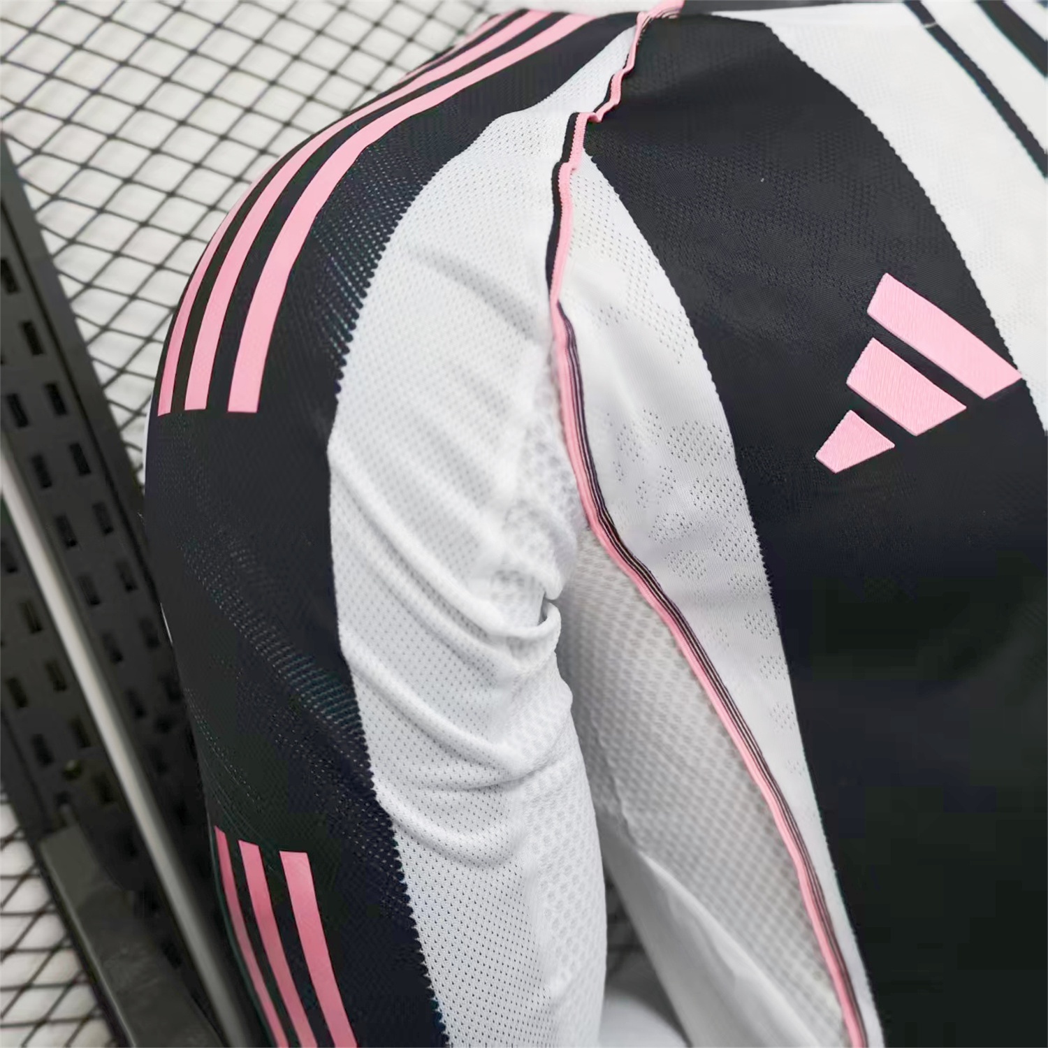 Juventus 25-26 Home Unsponsored Long Sleeves Jersey - Player Version - JerseysGala