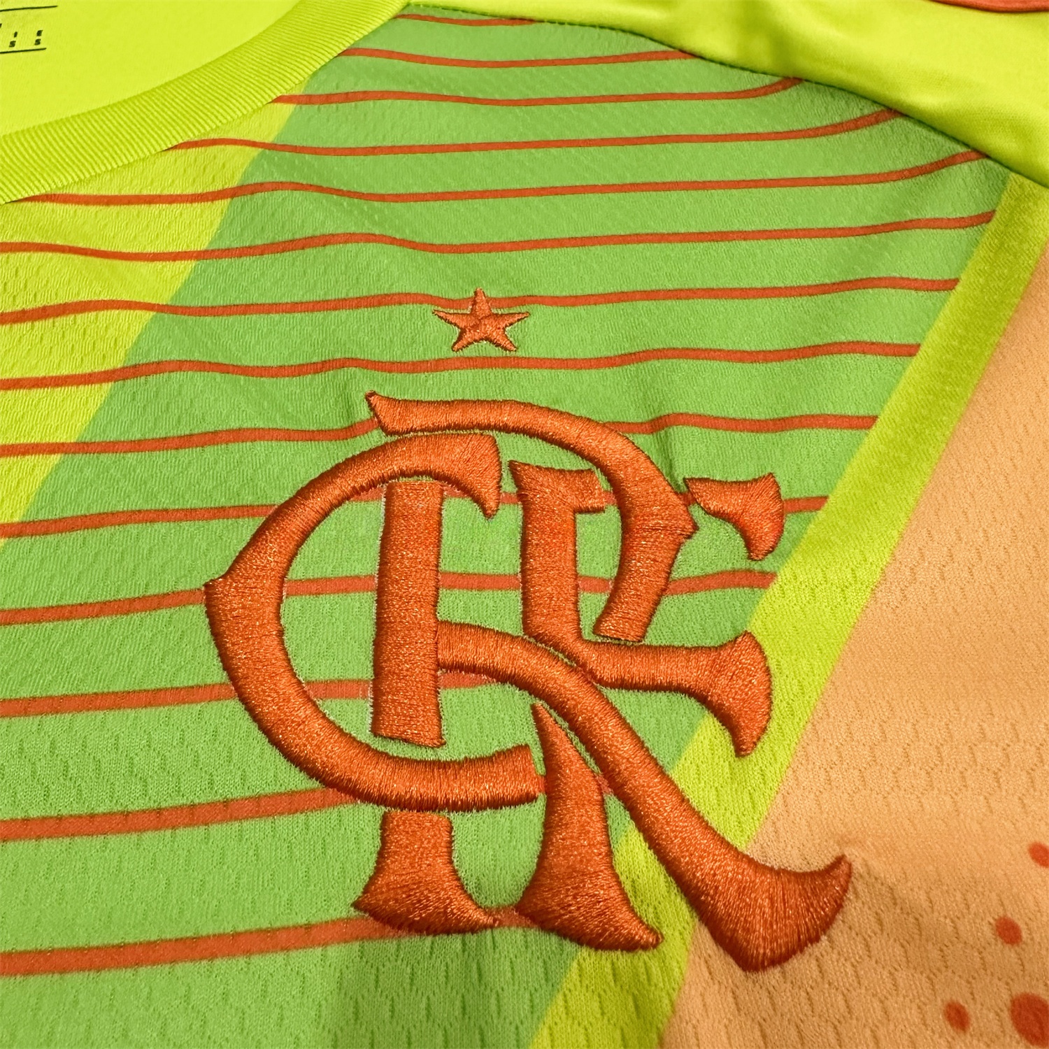Flamengo 25-26 Yellow Green Goalkeeper Jersey - Fans Version - JerseysGala