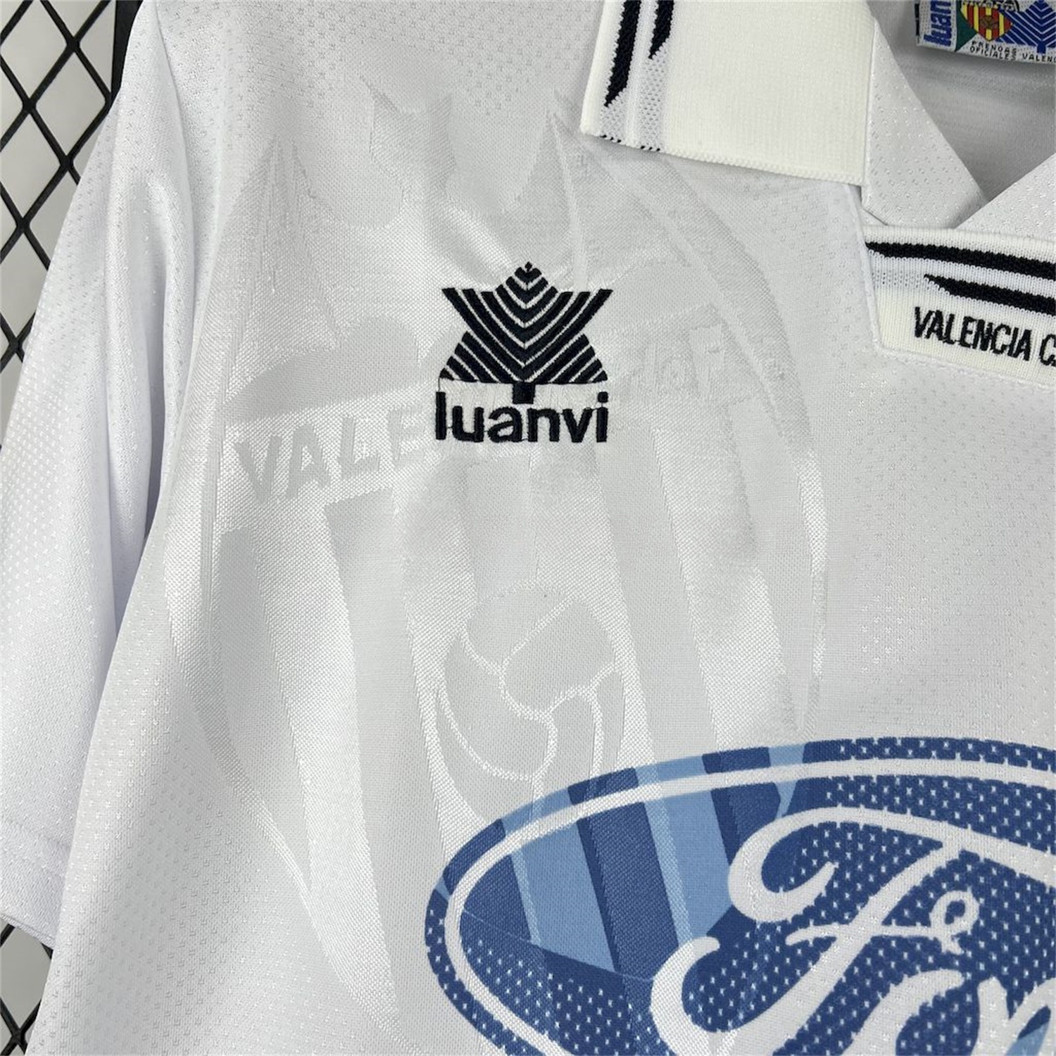 Retro Valencia 1995-96 Home Jersey - JerseysGala