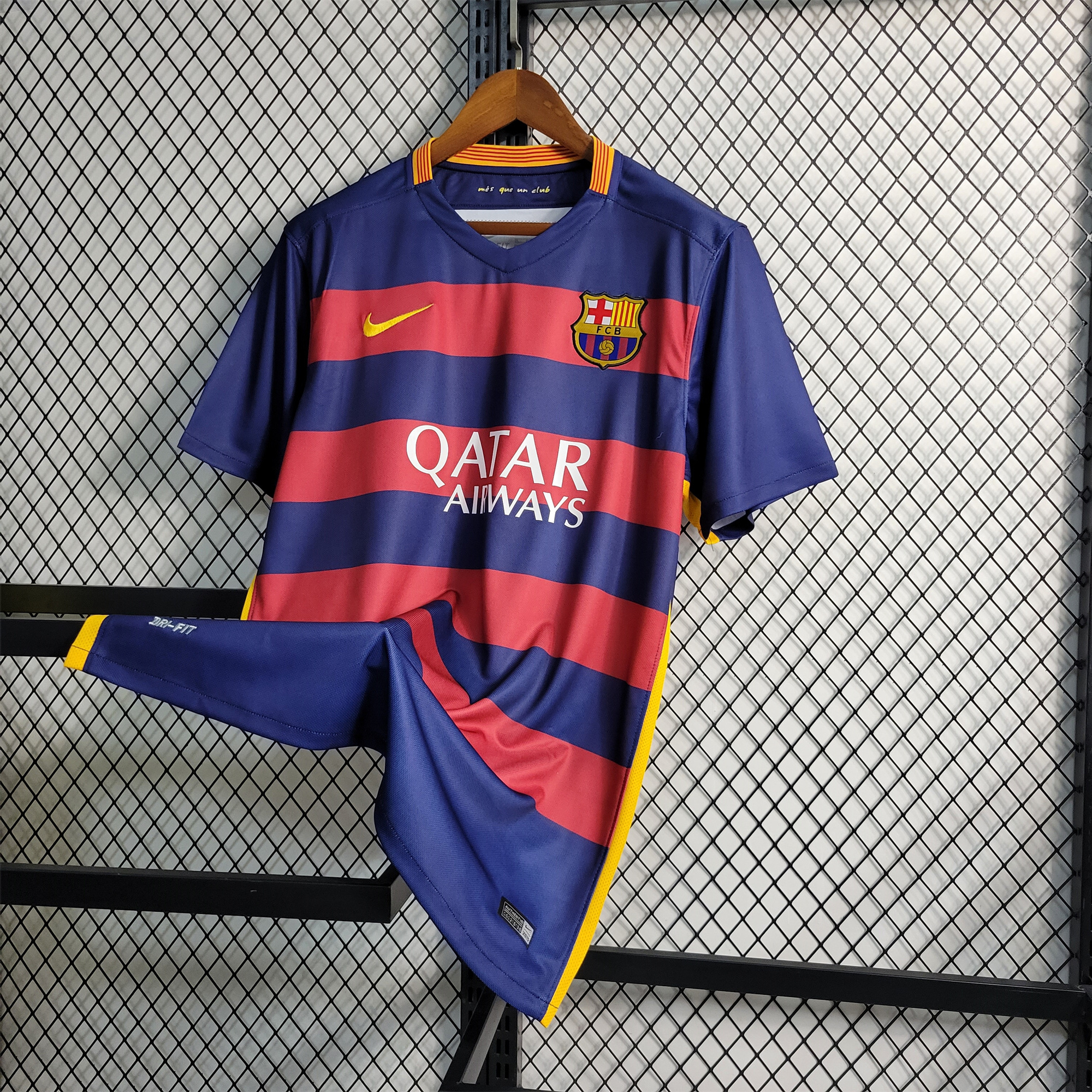 Retro Barcelona 15-16 Home Stadium Jersey - JerseysGala