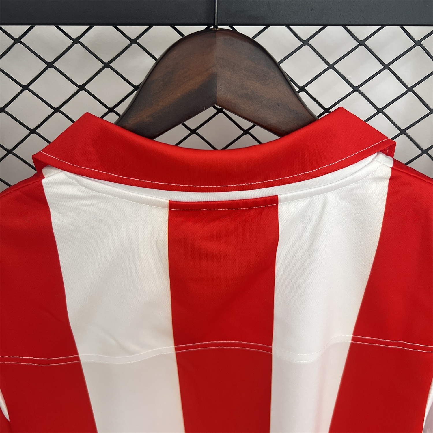 Retro Atletico Madrid 2003-04 Home Centenary Special Jersey - JerseysGala
