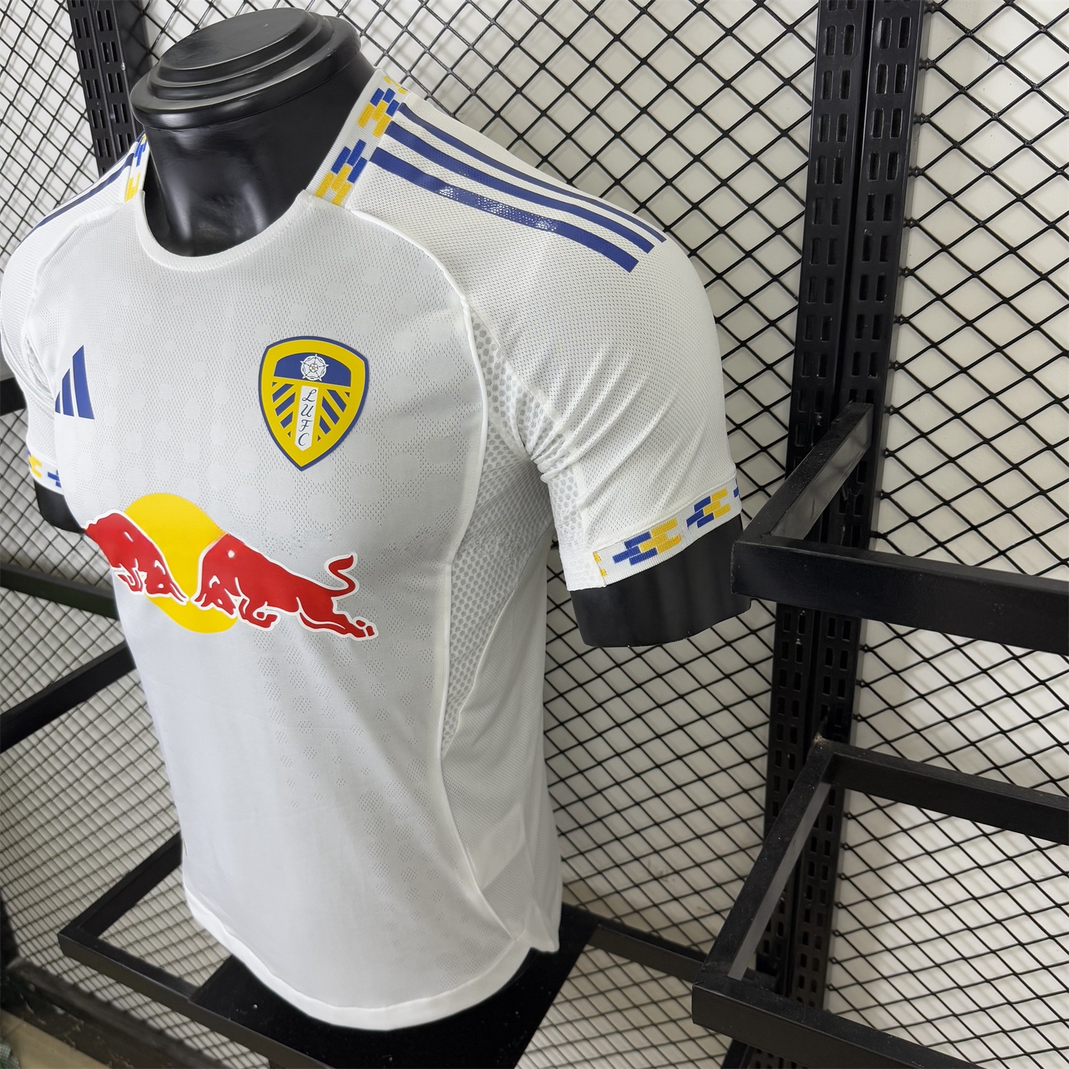 Leeds United 25-26 Home Jersey - Player Version - JerseysGala