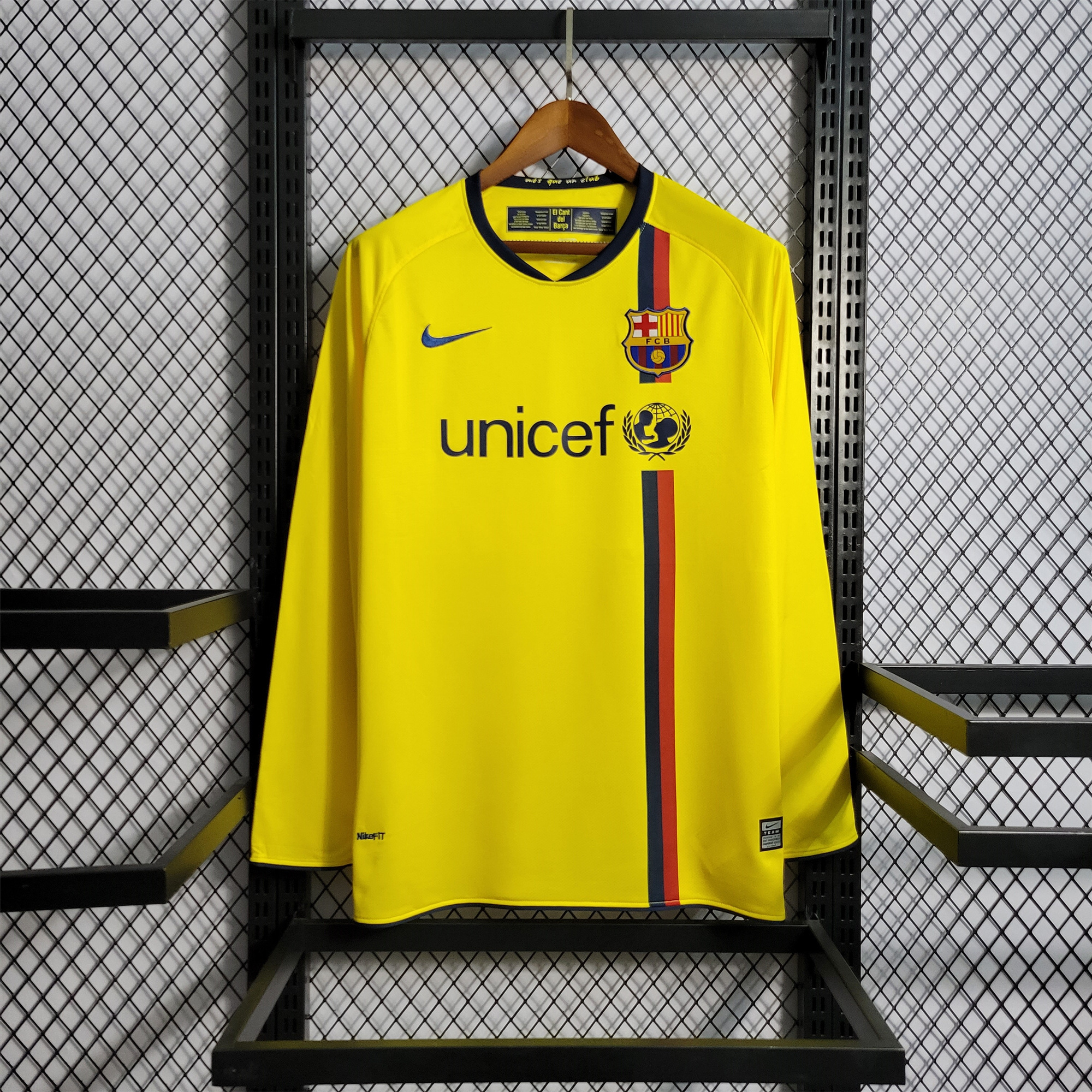 Retro Barcelona 08-09 Away Stadium Long Sleeve Jersey - JerseysGala