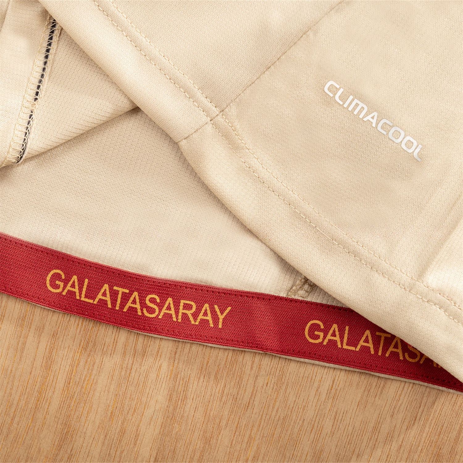 Retro Galatasaray 2010-11 Away Jersey - JerseysGala