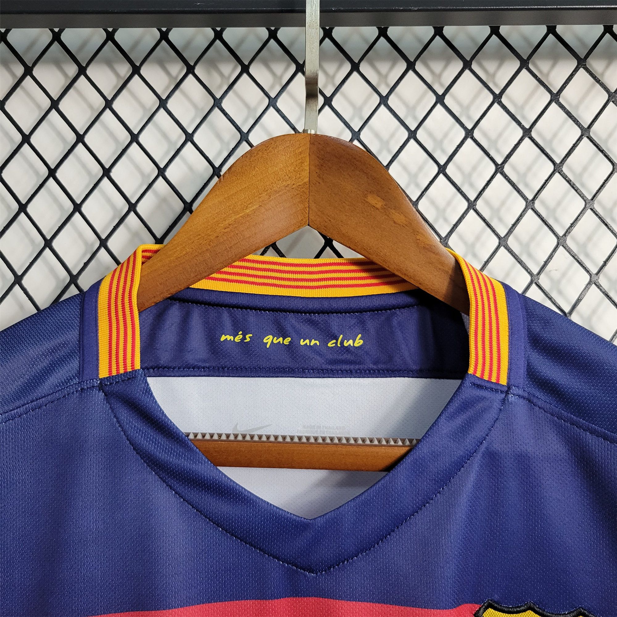 Retro Barcelona 15-16 Home Stadium Jersey - JerseysGala