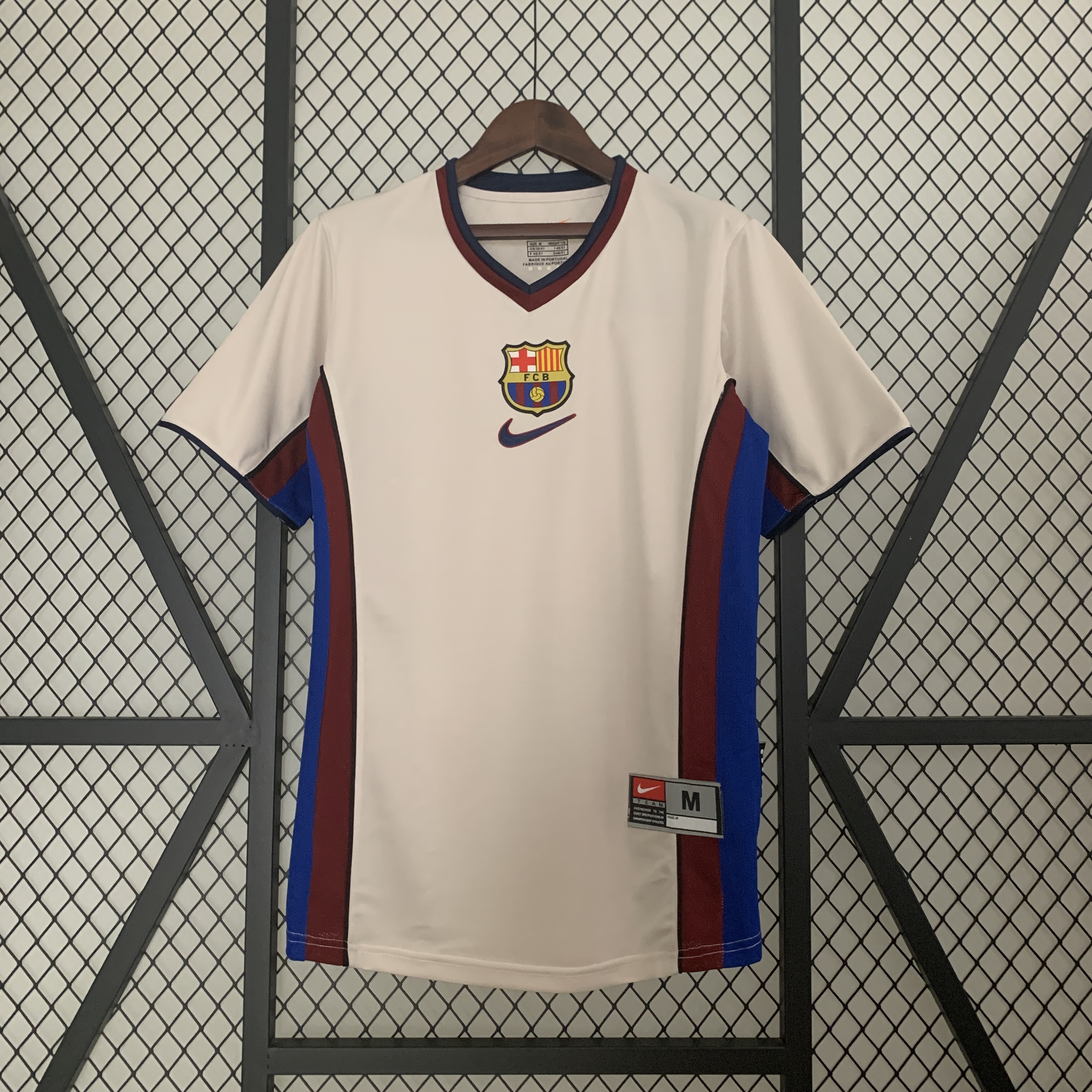 Retro Barcelona 98-99 Away Jersey - JerseysGala