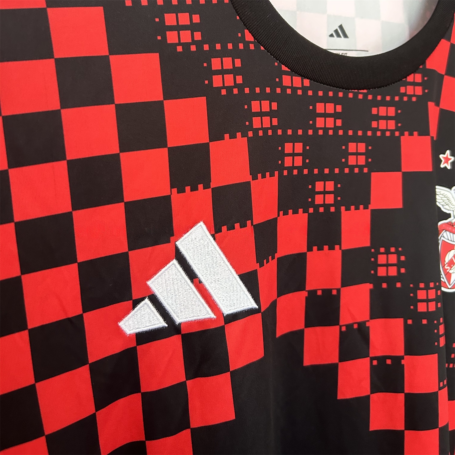 Benfica 25-26 Black Red Pre-Match Training Jersey - Fans Version - JerseysGala