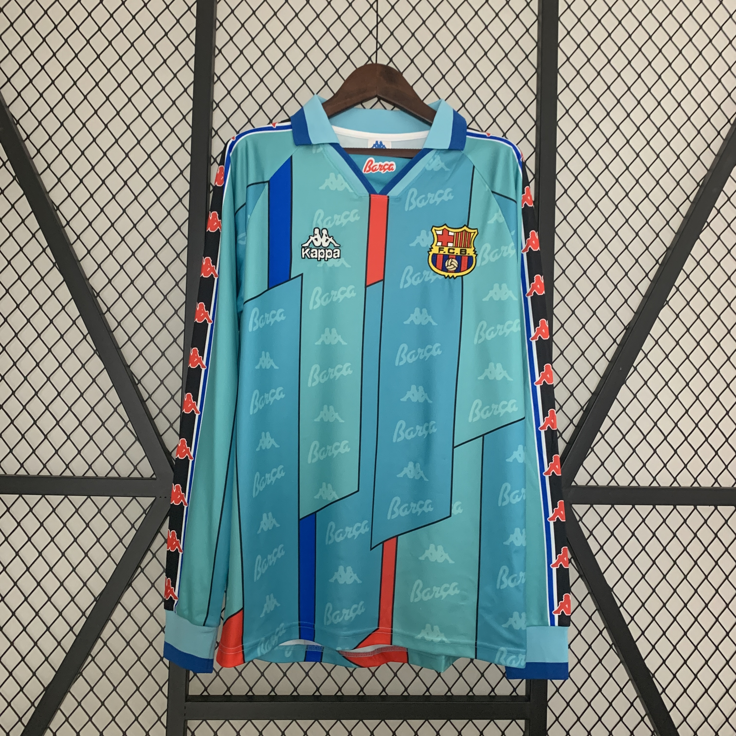 Retro Barcelona 96-97 Away Stadium Long Sleeve Jersey - JerseysGala