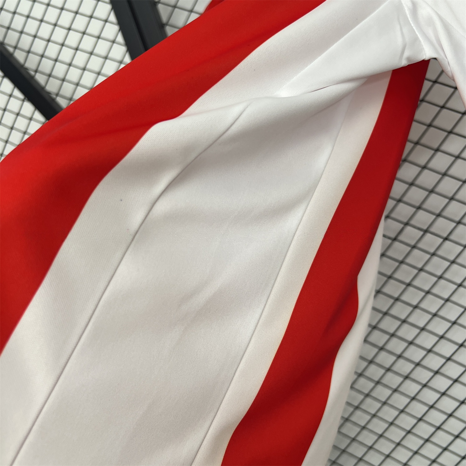 Retro Atletico Madrid 2003-04 Home Centenary Special Jersey - JerseysGala