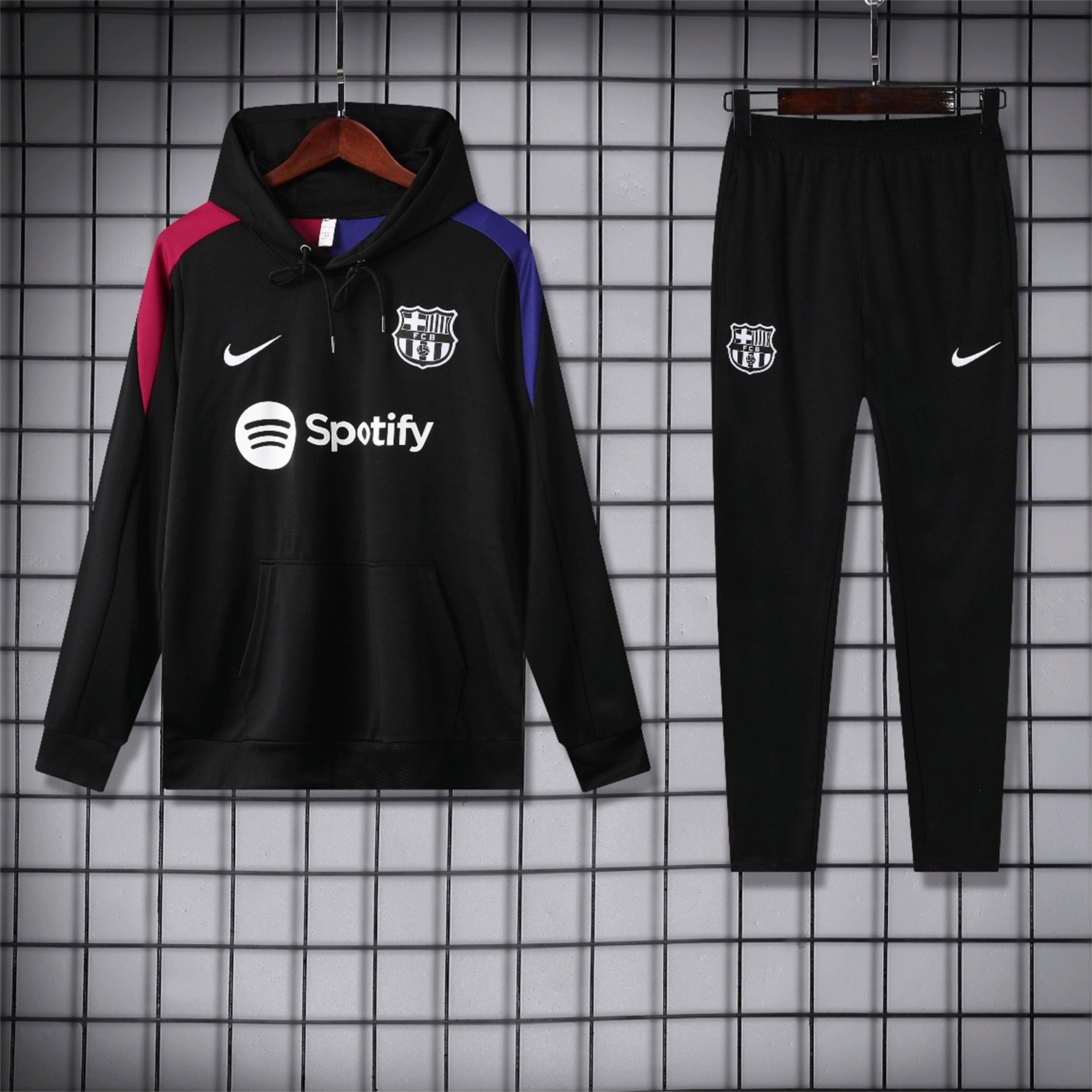Barcelona 24-25 Training Hoodie Set - Black Hoodie and Black Pants - JerseysGala