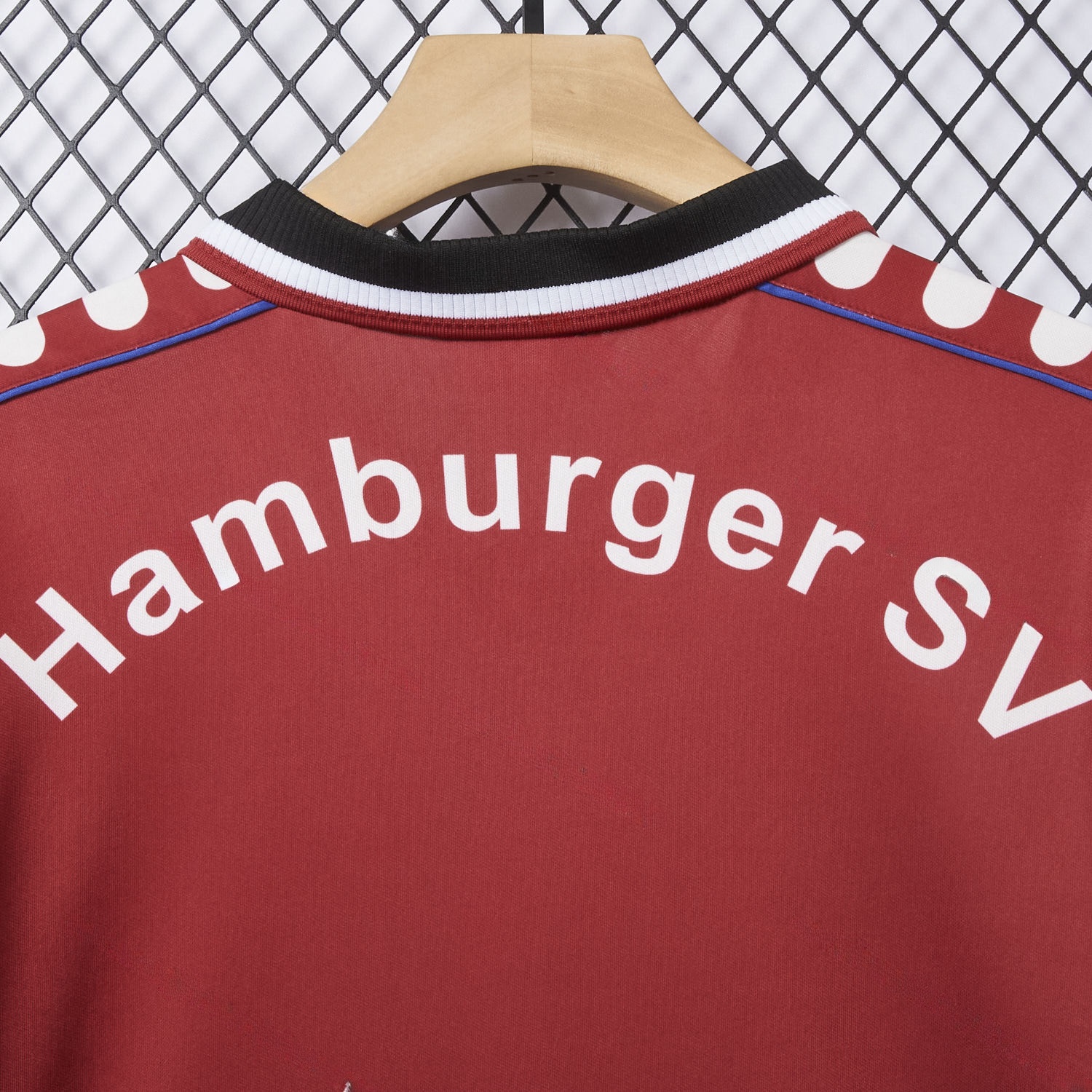 Retro Hamburger SV 1999-00 Third Red Jersey - JerseysGala