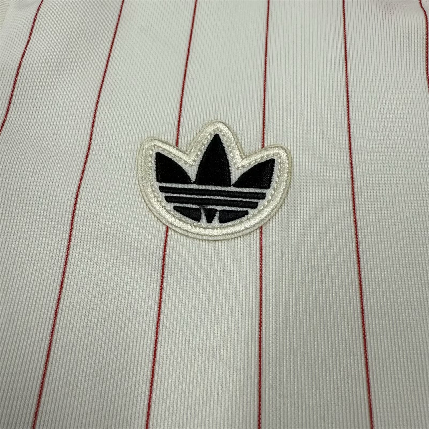 Benfica 25-26 Icon Range Travel White Special Edition Kids Kit - JerseysGala
