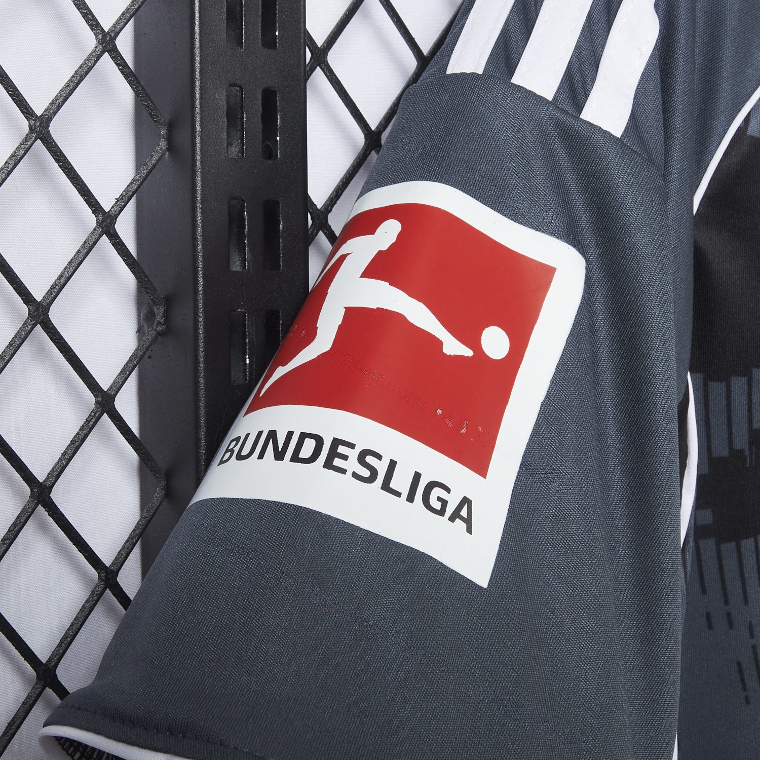 Frankfurt 25-26 Third Jersey - Fans Version - JerseysGala
