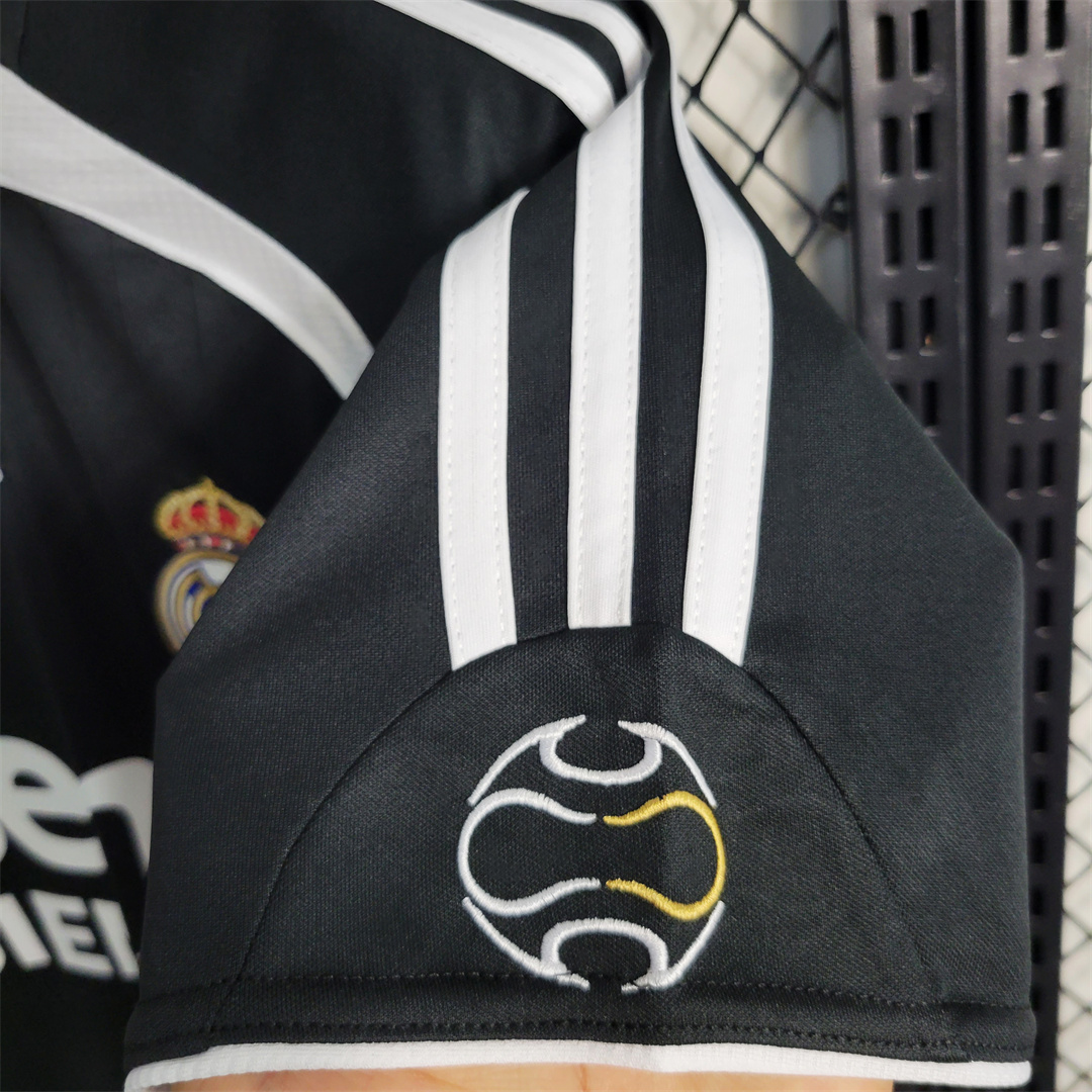 Retro Real Madrid 06-07 Away Stadium Jersey - JerseysGala