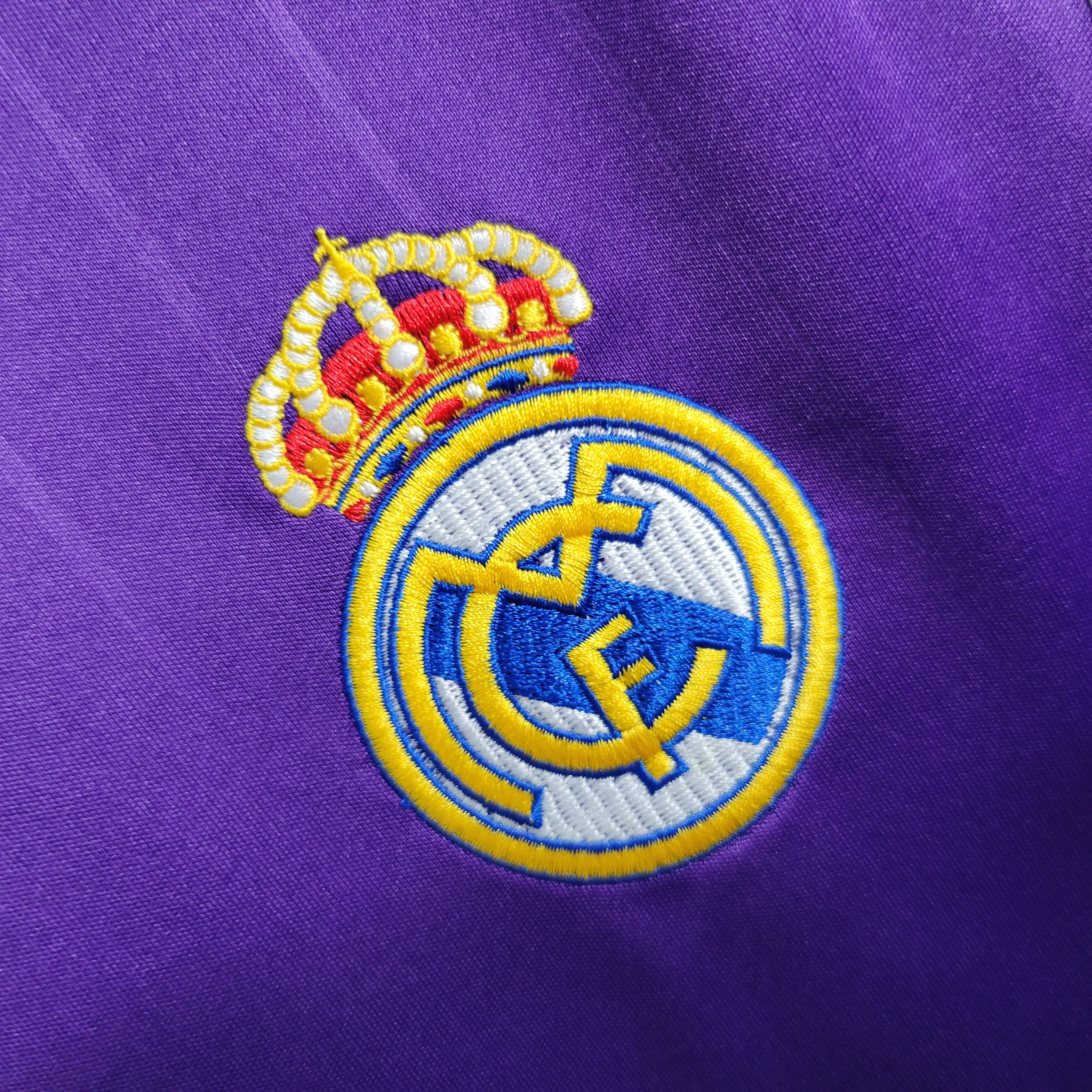 Retro Real Madrid 06-07 Third Jersey - JerseysGala