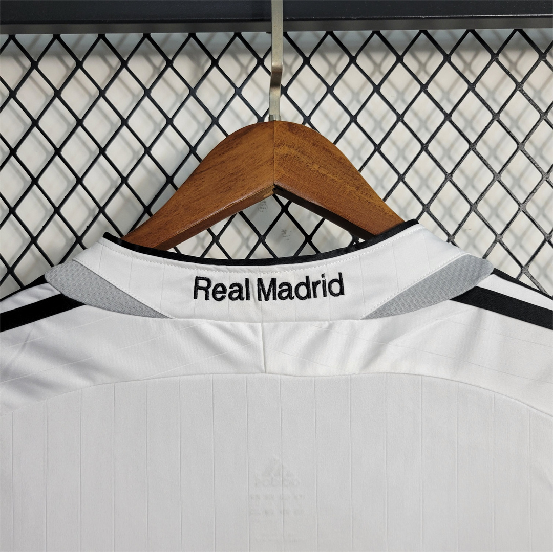Retro Real Madrid 06-07 Home Stadium Jersey - JerseysGala