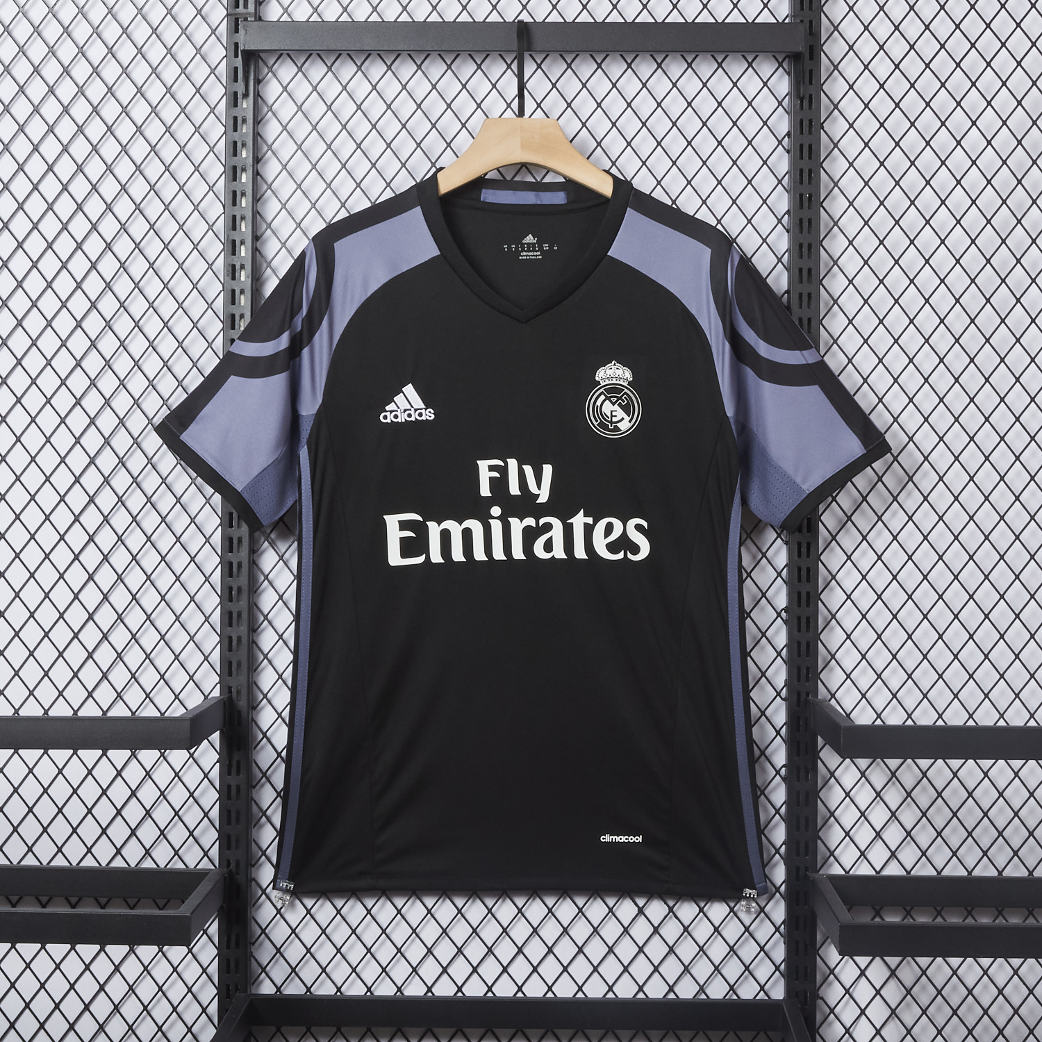 Retro Real Madrid 16-17 Third Jersey - JerseysGala