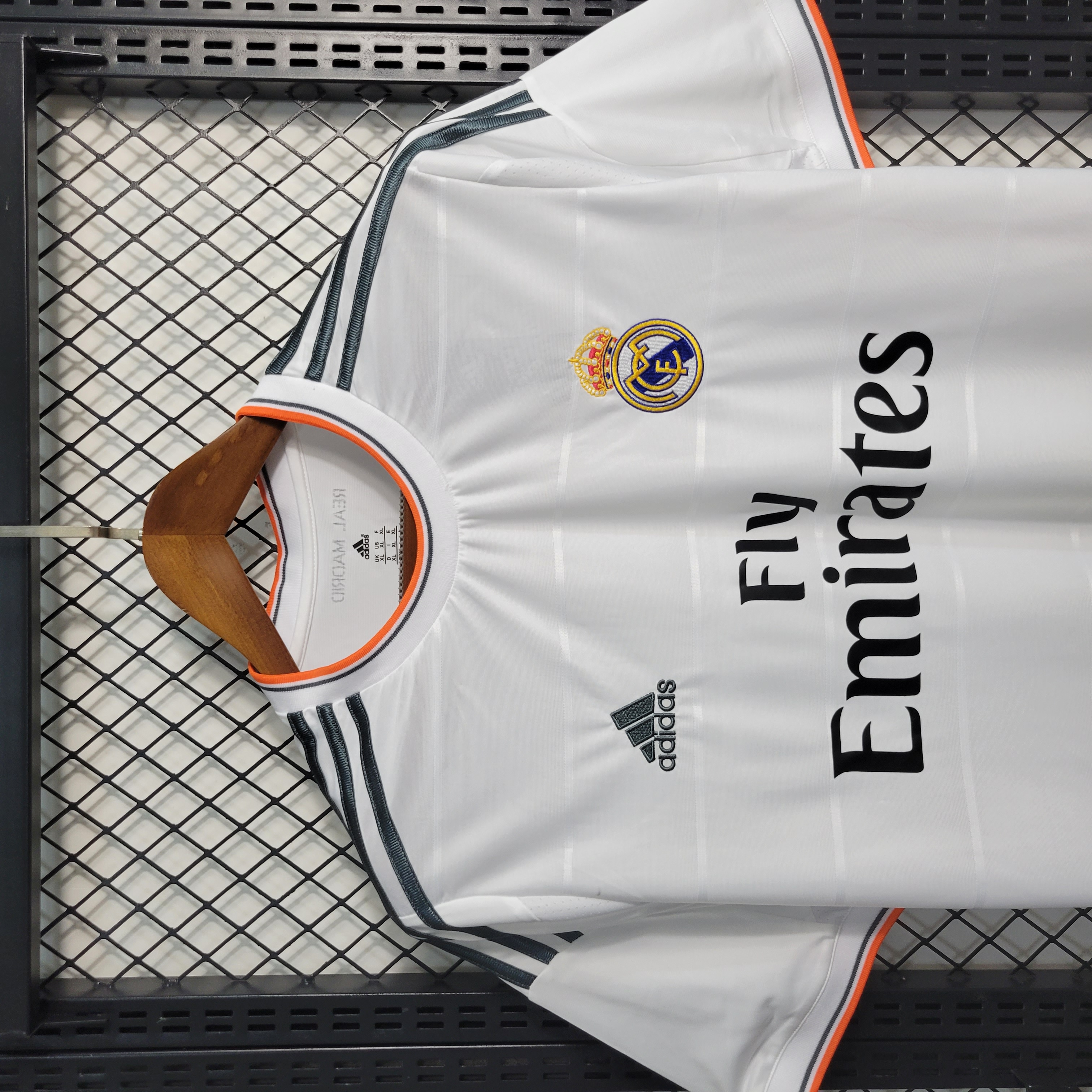 Retro Real Madrid 13-14 Home Stadium Jersey - JerseysGala