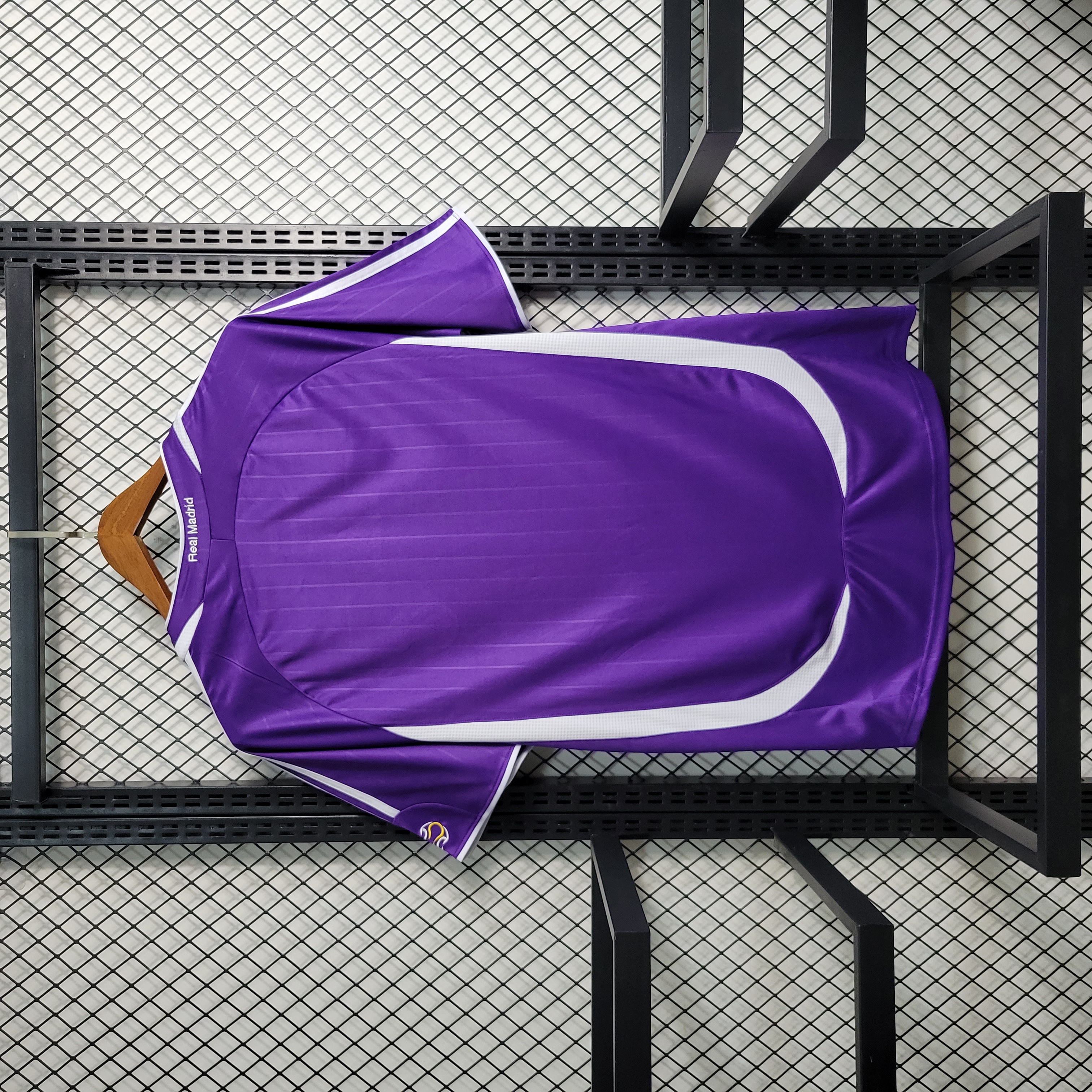 Retro Real Madrid 06-07 Third Jersey - JerseysGala