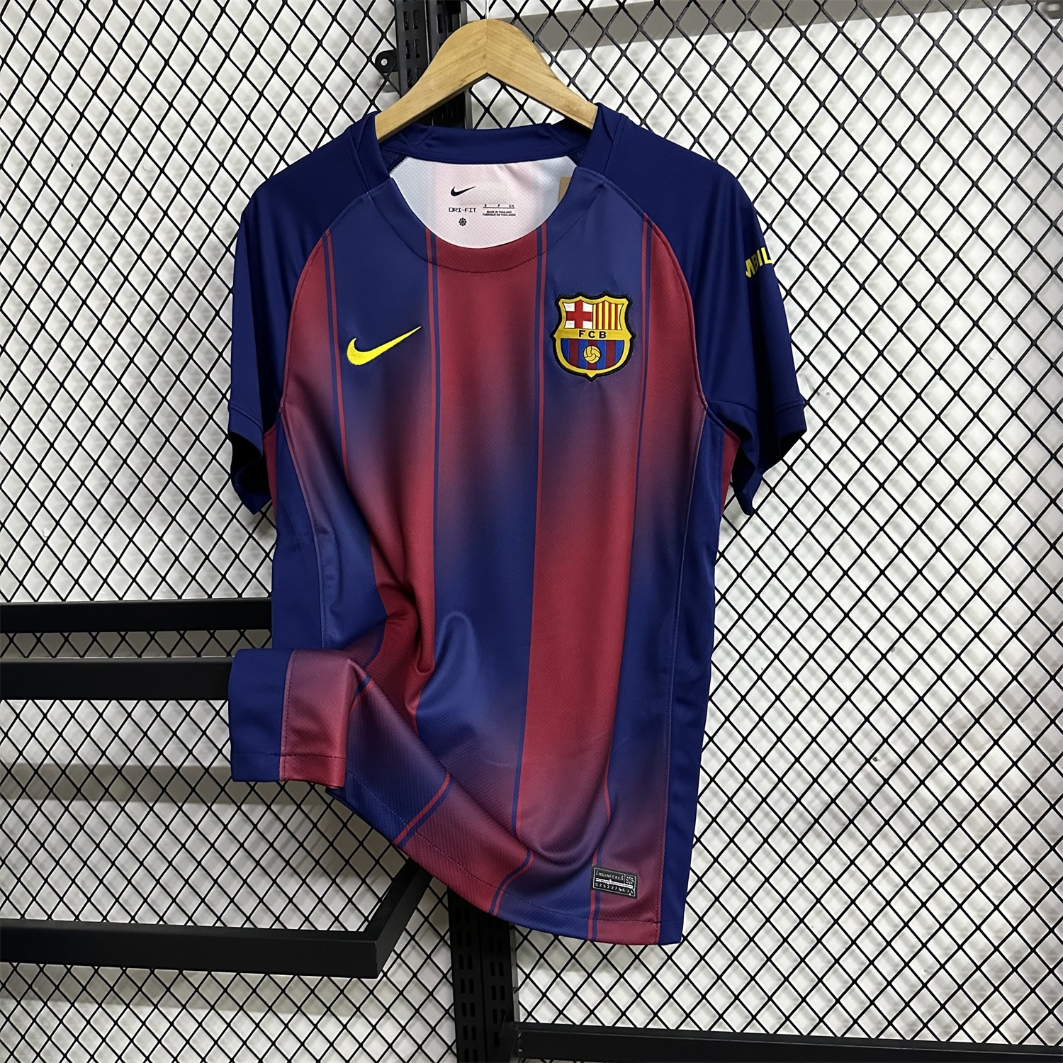 Barcelona 25-26 Home Unsponsored Jersey - Fans Version - JerseysGala