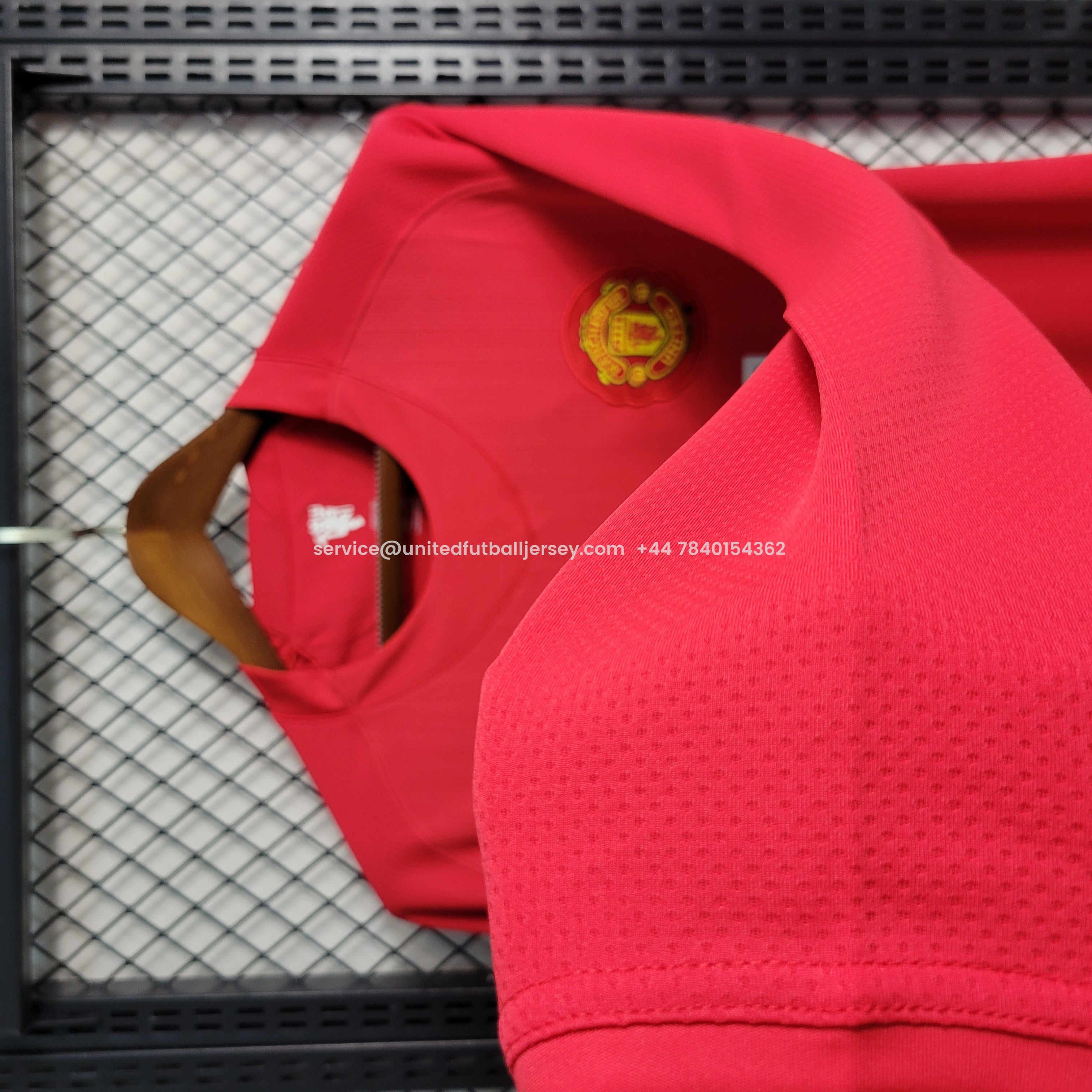 Retro Manchester United 08-09 Home Long Sleeve Jersey - JerseysGala