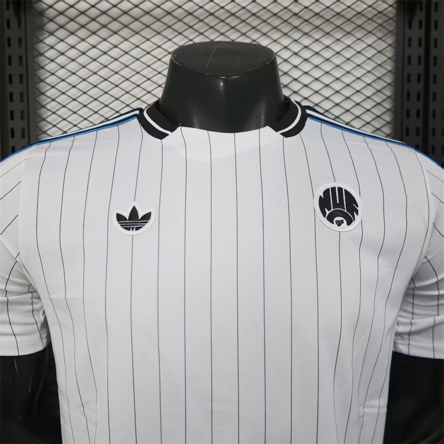 Newcastle United 25-26 Icon Range Travel Special Edition White Jersey - Player Version - JerseysGala