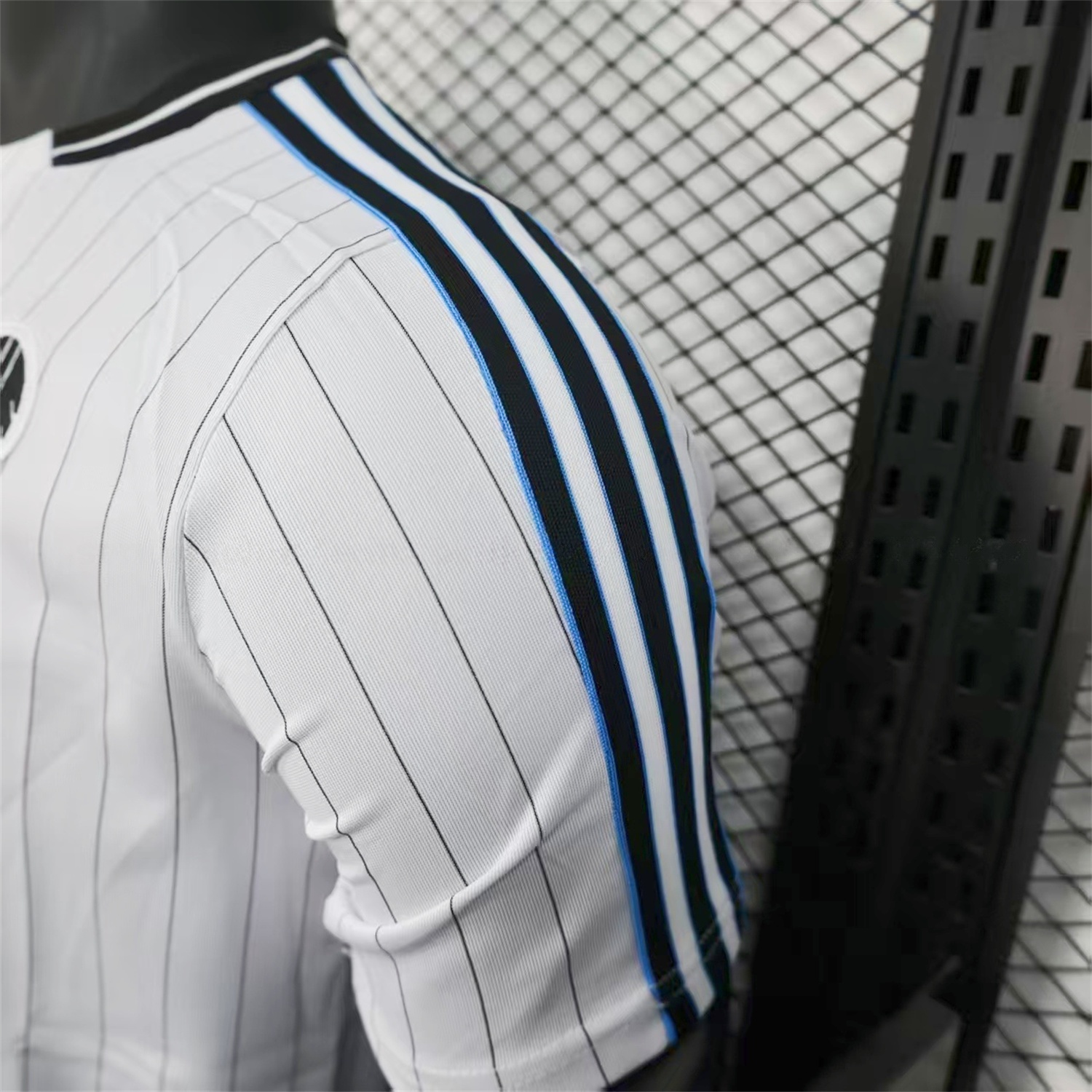 Newcastle United 25-26 Icon Range Travel Special Edition White Jersey - Player Version - JerseysGala