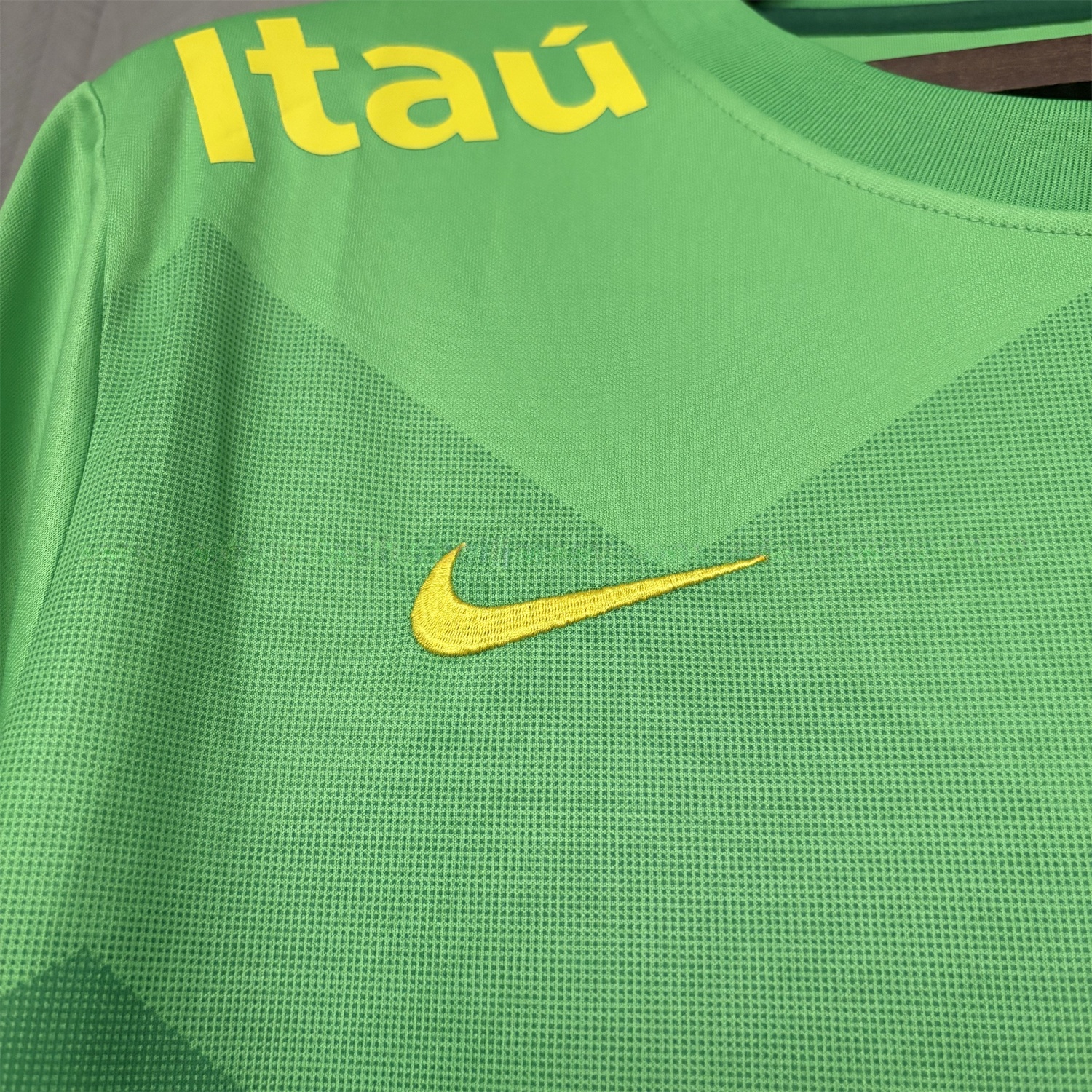 Retro Brazil 2022 Pre-Match Green Special Jersey - JerseysGala
