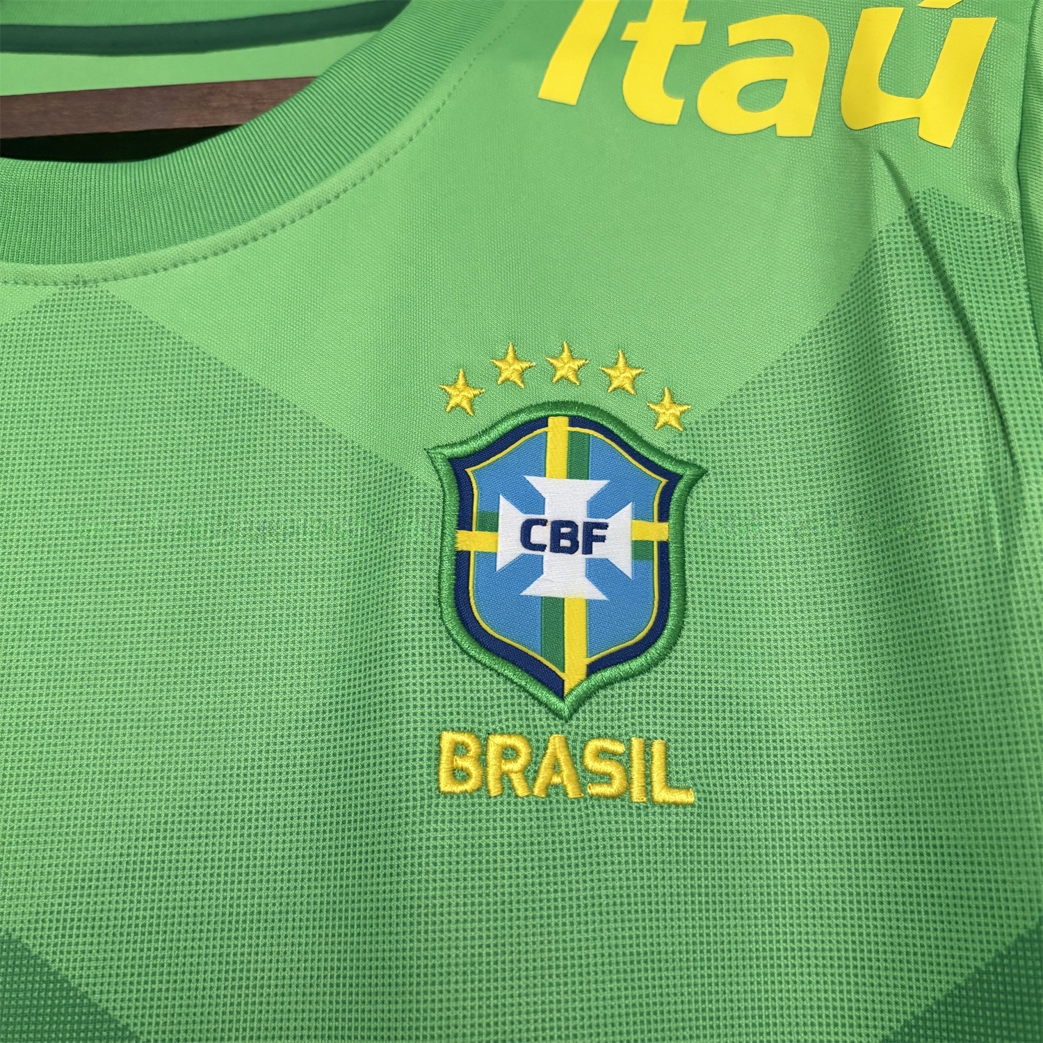 Retro Brazil 2022 Pre-Match Green Special Jersey - JerseysGala