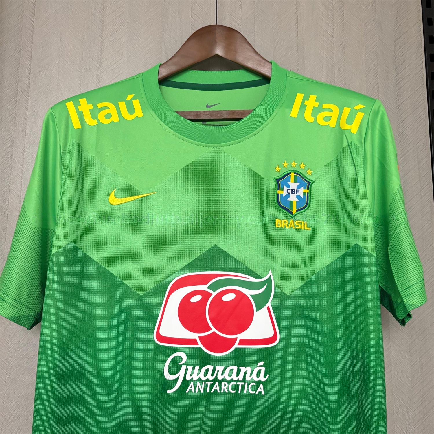 Retro Brazil 2022 Pre-Match Green Special Jersey - JerseysGala