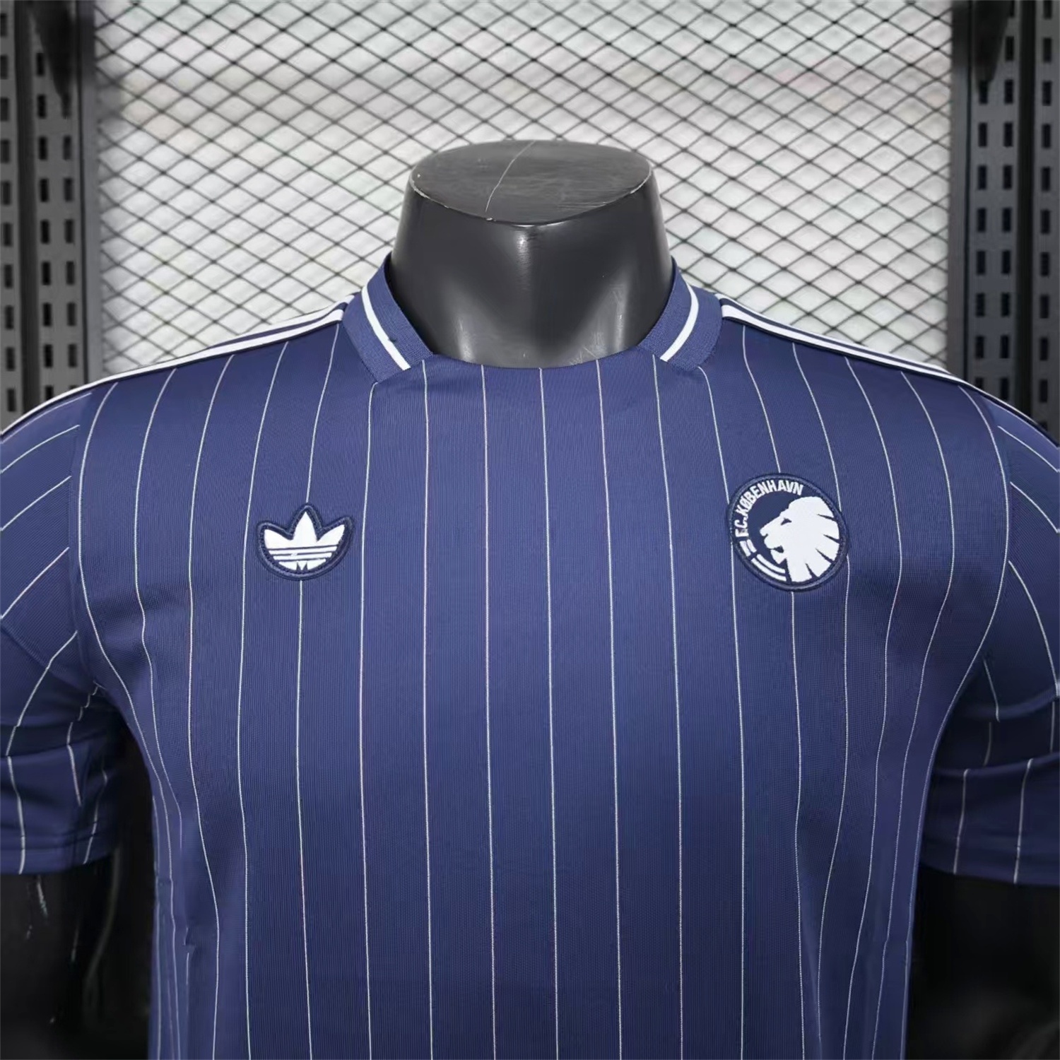 Newcastle United 25-26 Icon Range Travel Special Edition Deep Blue Jersey - Player Version - JerseysGala