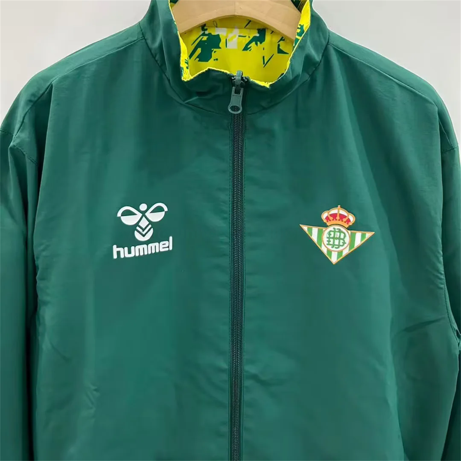 Real Betis 25-26 Double Sided Reversible Windbreaker - Green & Yellow - JerseysGala